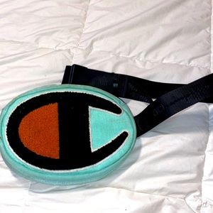 champion fanny pack
